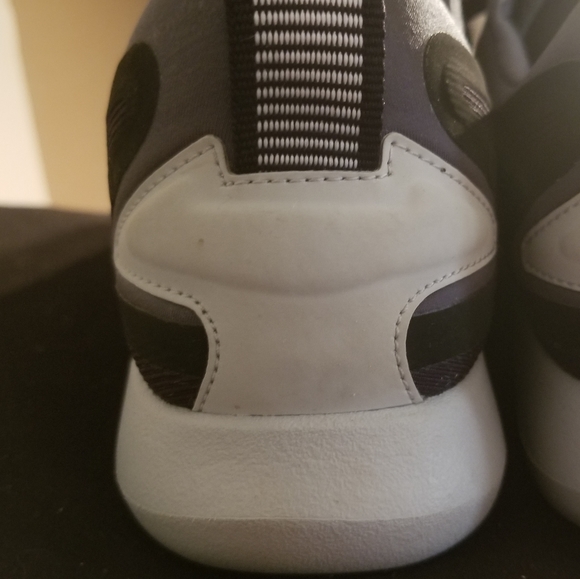 Nike running shoes 7.5 - Picture 6 of 8